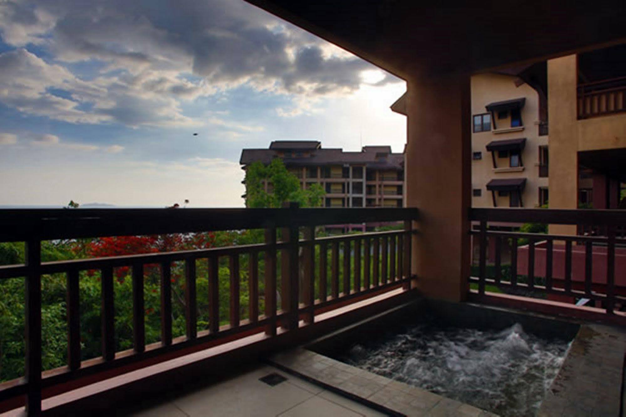 Amara Residences Caylaway Екстериор снимка